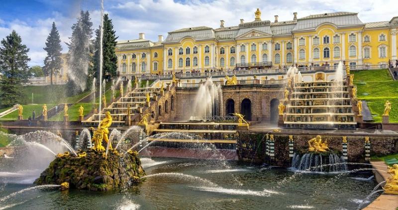 tours to moscow and st petersburg from usa