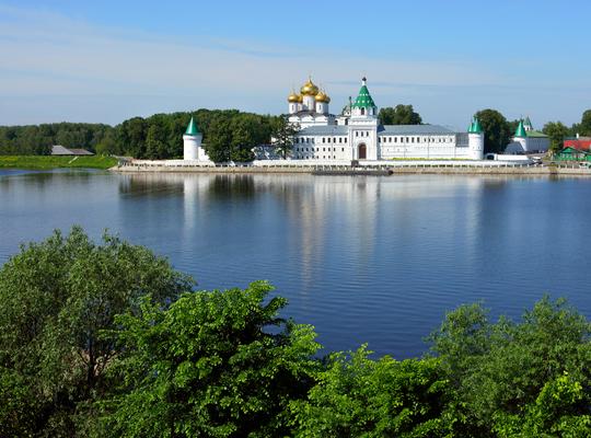 Sariq Selena Gomez bilan porno